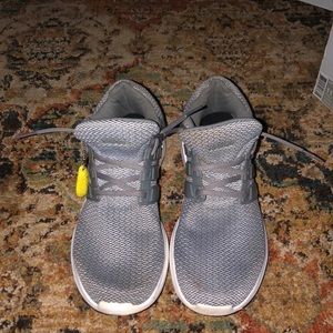 adidas cloud foam running shoes
